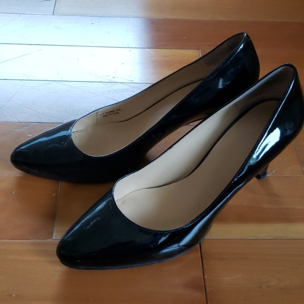 Black Cole Haan Patent leather heels 9.5